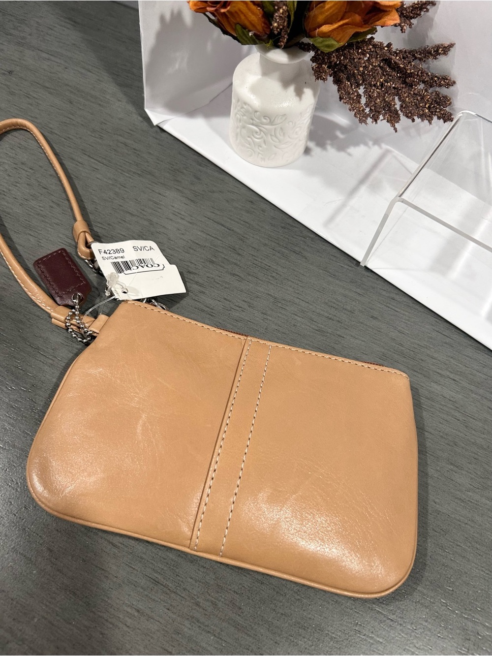 Coach NWT Wristlet in Camel/Tan - Picture 4 of 6